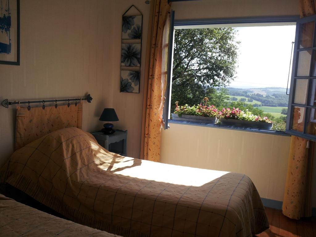 Bed and Breakfast Maison Artigouha Loubieng Zimmer foto